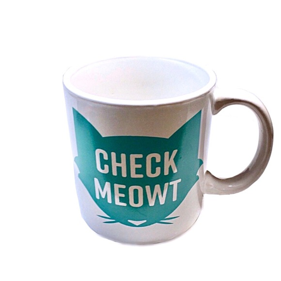 New “Check Meowt” Ceramic Cat Mug - Picture 6 of 6
